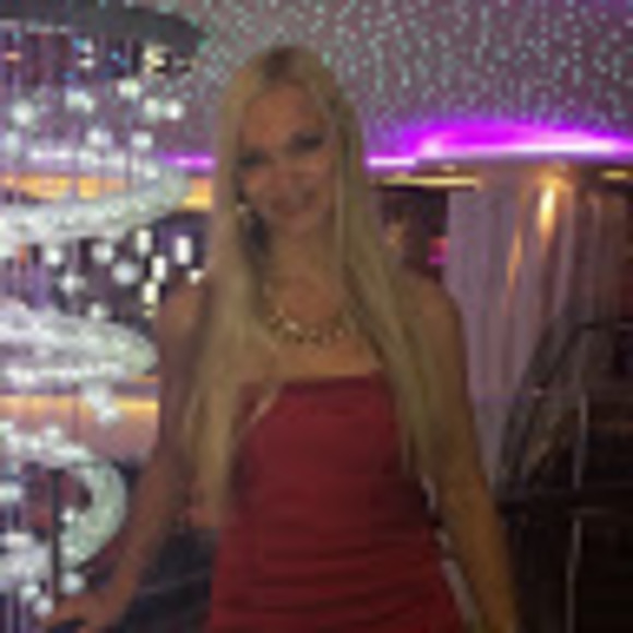 Meet your Posher, Anna - Picture 1 of 1